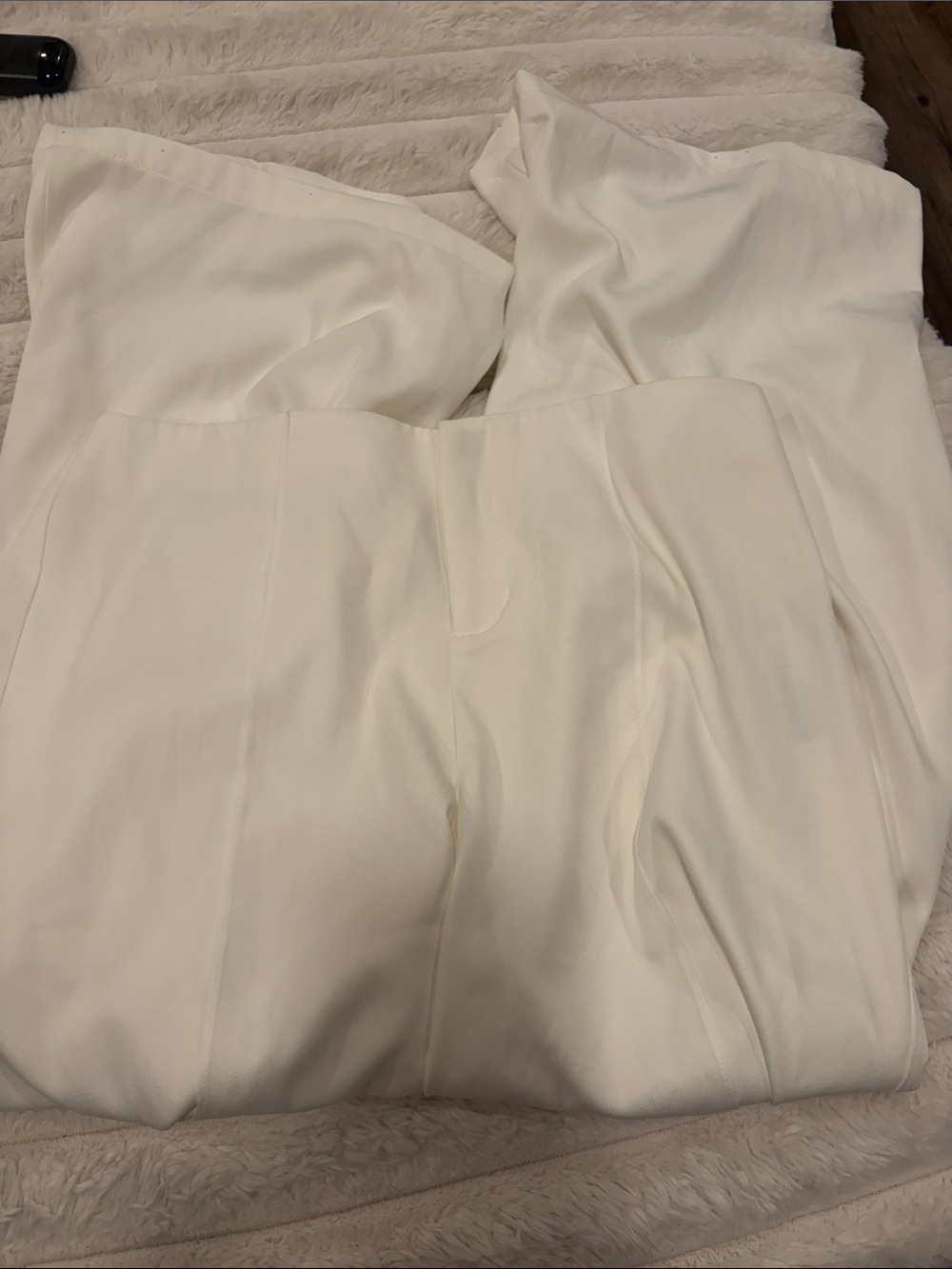 White lowrise pants